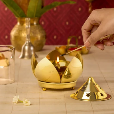 Borosil Akhand Diya, Brass - Image 5